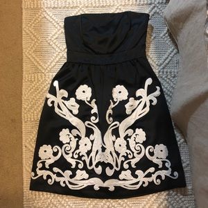 White House Black Market Embroidered Dress